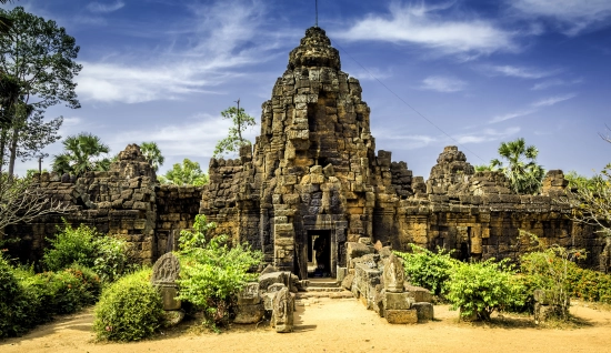 Takeo Tour 2 Days: Cultural Adventure