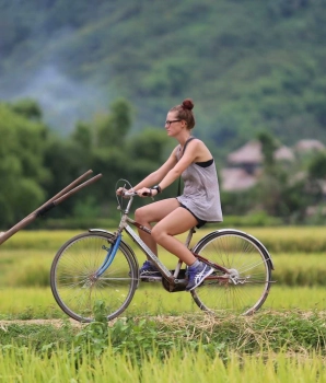 Vietnam Laos Tour 6 Days: An Overland Biking Experience