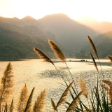 Hoa Binh Tour 2-Day: Kayaking in Da Bac Scenic Lakes