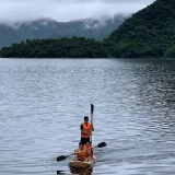 Hoa Binh Tour 2-Day: Kayaking in Da Bac Scenic Lakes