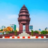 Phnom Penh Tour 2 Days: Highlights Exploration