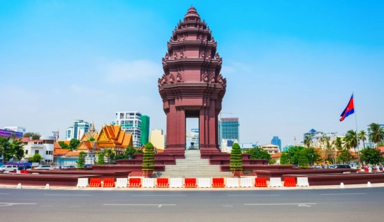 Phnom Penh Tour 2 Days: Highlights Exploration