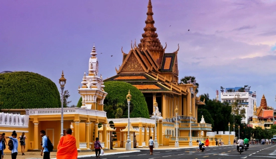 Siem Reap Phnom Penh Tour 5 days: A Country Overview