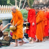 Luang Prabang Tour 3 Days: Iconic Cultural