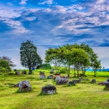 Xieng Khouang Tour 3 Days: Discover the Plain of Jars