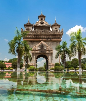Vientiane Tour 2 Days: Cultural Highlights & Buddha Park Exploration