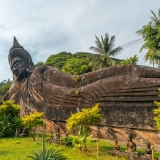 Vientiane Tour 2 Days: Cultural Highlights & Buddha Park Exploration