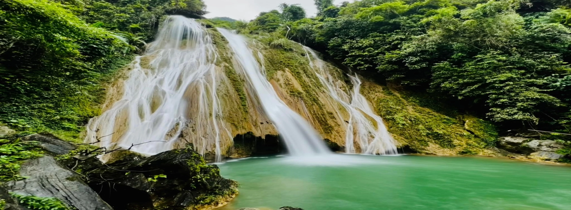Khuoi Nhi Waterfall