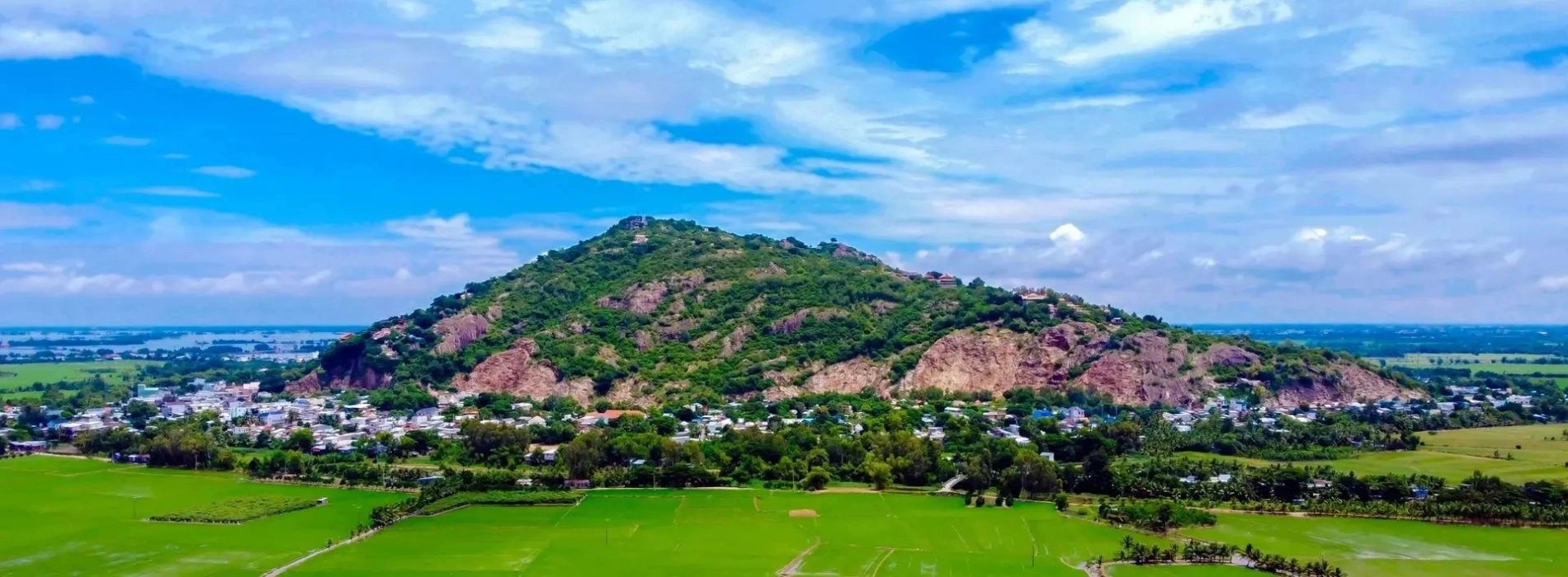 Ba Chua Xu Temple on Sam Mountain