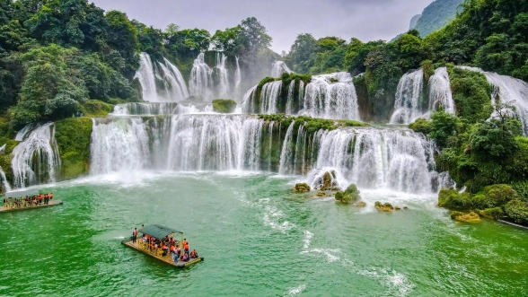 Ban Gioc Waterfall: The Majestic Beauty of Cao Bang