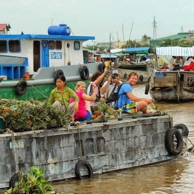 Tra On Floating Market
