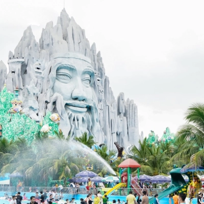Suoi Tien Theme Park