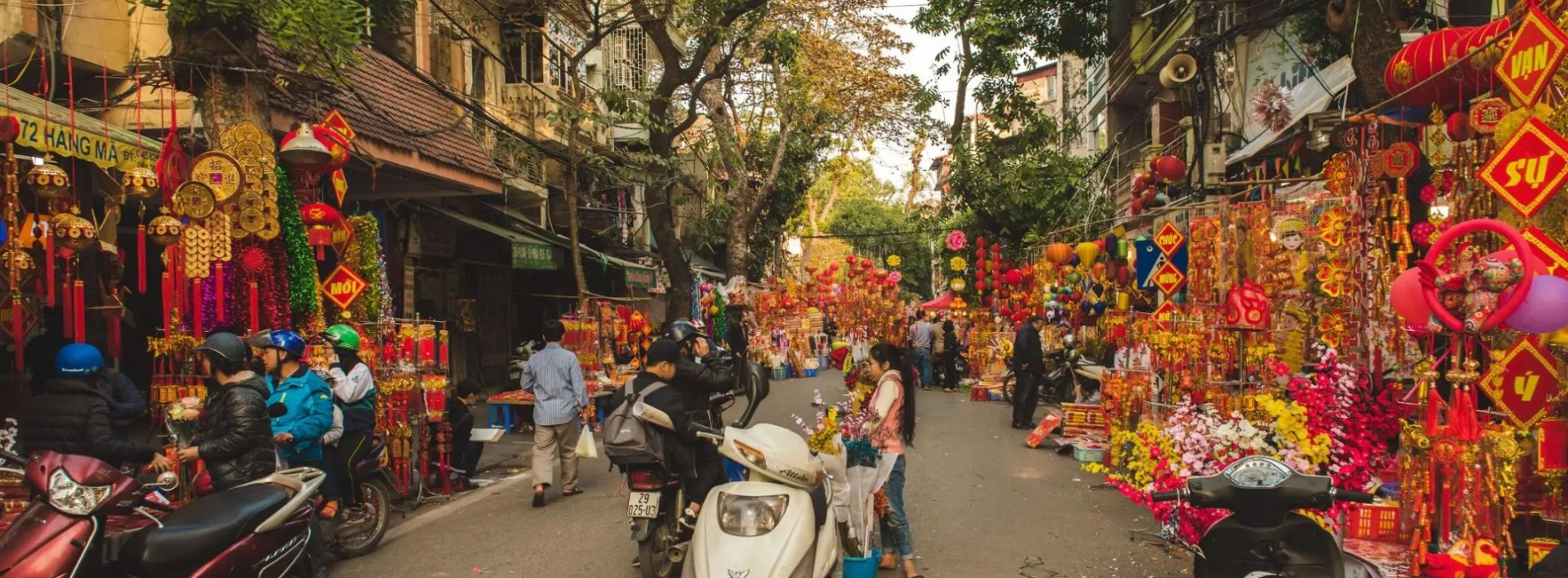 Cultural Etiquette in Vietnam: Do’s and Don’ts for Respectful Travel