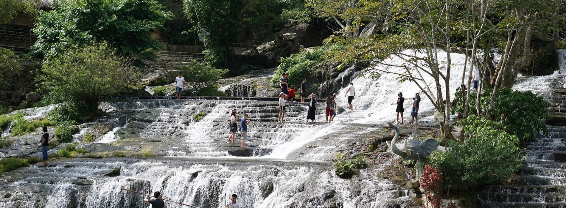 Dang Mo Waterfall