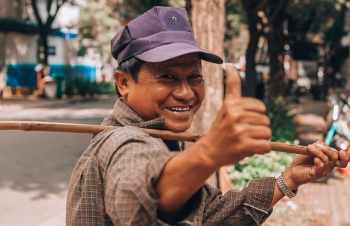 Vietnam Culture: Hand Gestures in Vietnam You Should Know