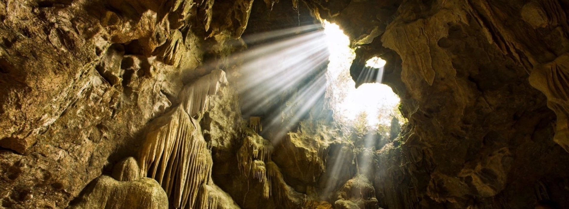 Thien Ha Cave
