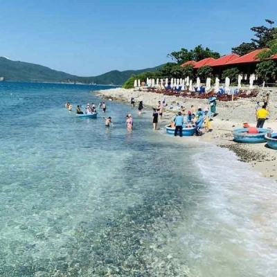 Bai Tranh Beach