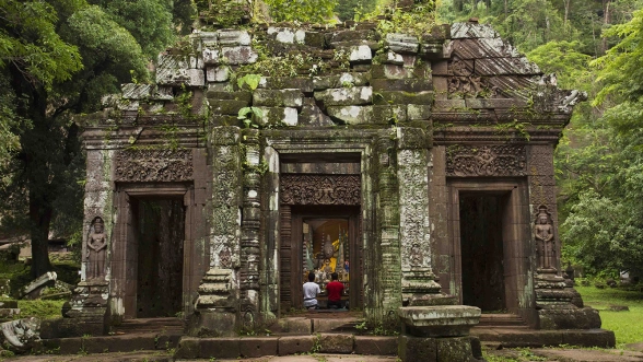 Wat Phou - The Beauty of the oldest temple in Laos