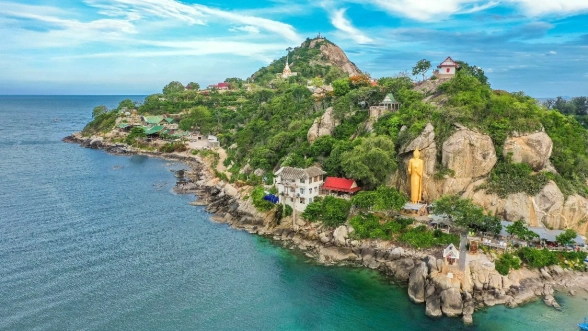 Hua Hin – Thailand’s Coastal Paradise of Sun, Sea & Serenity