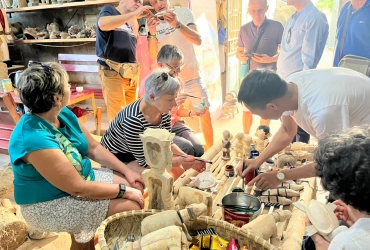 Hanoi – Hong Quang Water Puppet Village – Co Le Pagoda – Hai Hau – Pham Phao Village – Ecohost (L/D)