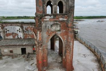 ECOHOST – HAI LY RUINED CHURCH – HAI TRIEU VILLAGE – DEPARTURE (B/-/-)