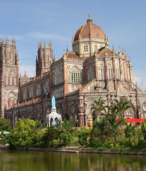 Nam Dinh Day Tour: Gothic Wonder Trip