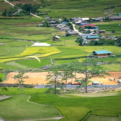 Y Linh Ho Village