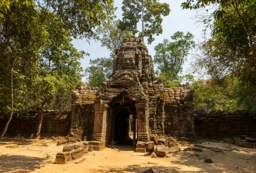 Phnom Penh – Kampong Thom - Siem Reap (B)