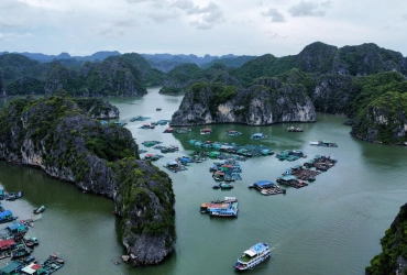 Hanoi – Ha Long Bay (B/L/D) Join-in tour with private transfer, Sharing English speaking guide on board