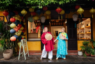 Ha Long Bay Cruise – Hanoi – Flight to Da Nang – Hoian (B/Br) Join-in cruise with private transfer, Guide on boat only