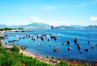 Da Nang – Flight to Nha Trang (B) No guide