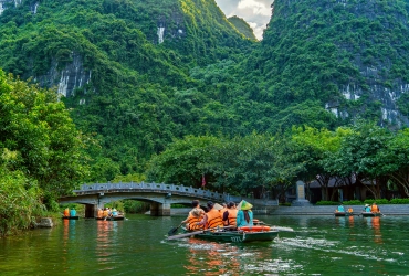 Halong Bay – Ninh Binh (B, L)
