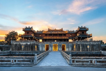 Hanoi – Flight to Hue (B)