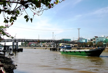 Sa Dec- Long Xuyen - Rach Gia (B, L, D) No Guide escort - English Speaking on boat only