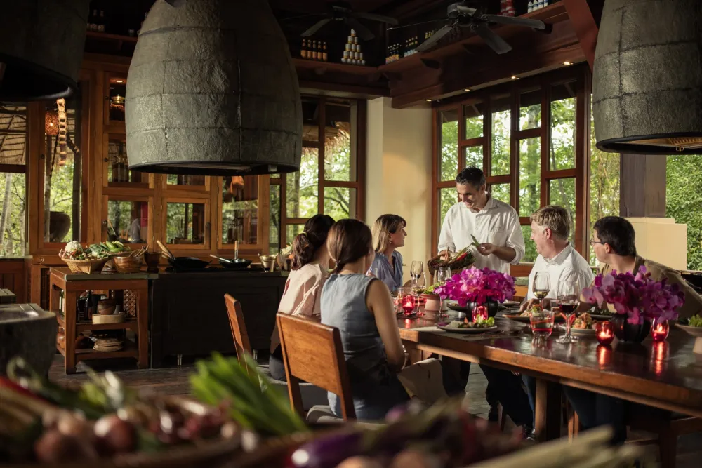 Chiang Mai – Old City temples and cooking with a chef