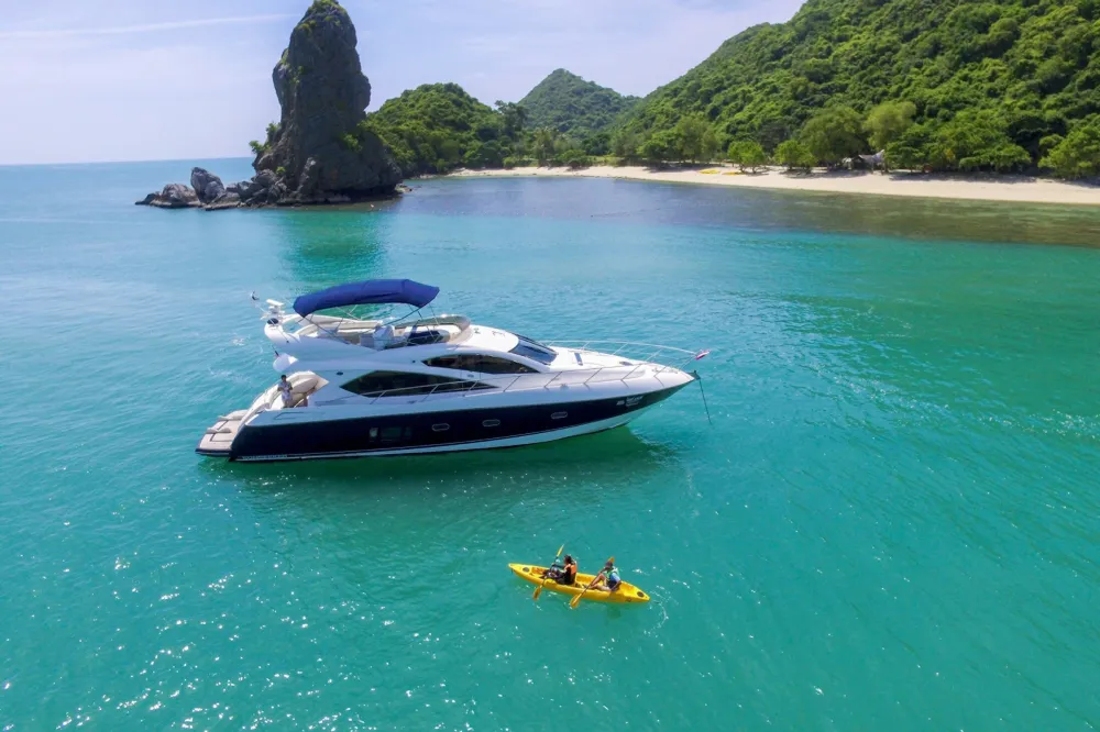 Koh Samui – Private boat to Ang Thong Marine Park