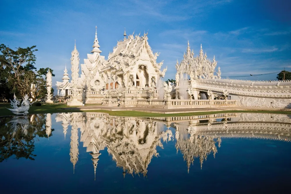 Chiang Mai – Golden Triangle via the White Temple