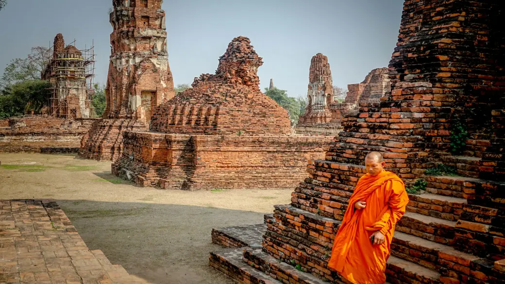 Bangkok – Ayutthaya by private car and river