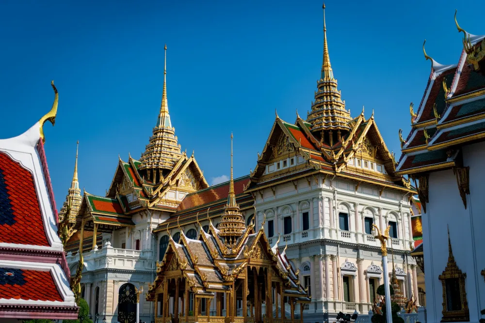 Bangkok – Grand Palace and a private khlong boat