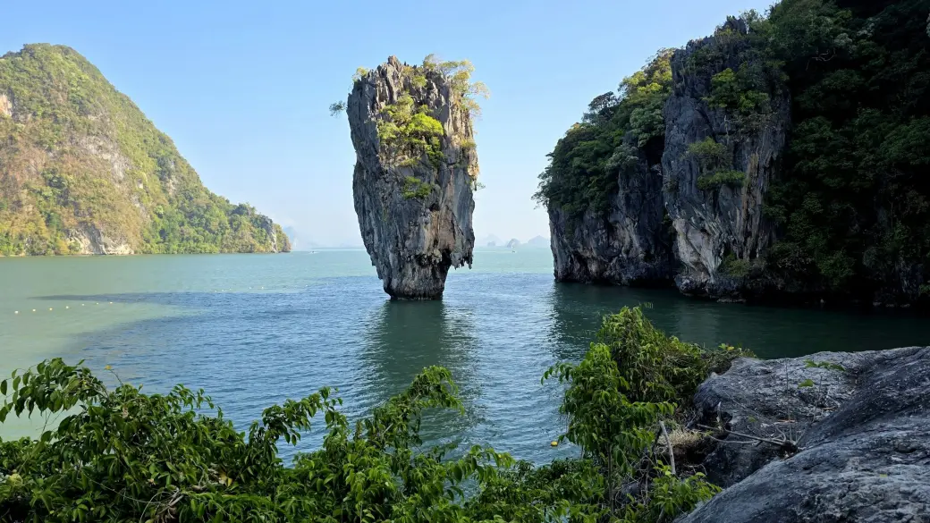 Phuket – Private boat in Phang Nga Bay