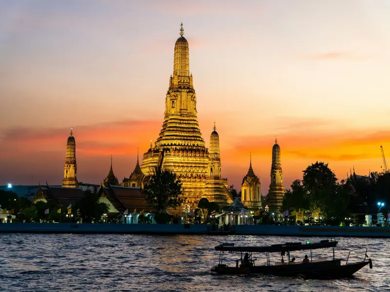 Wat Arun across the Chao Phraya at sunset