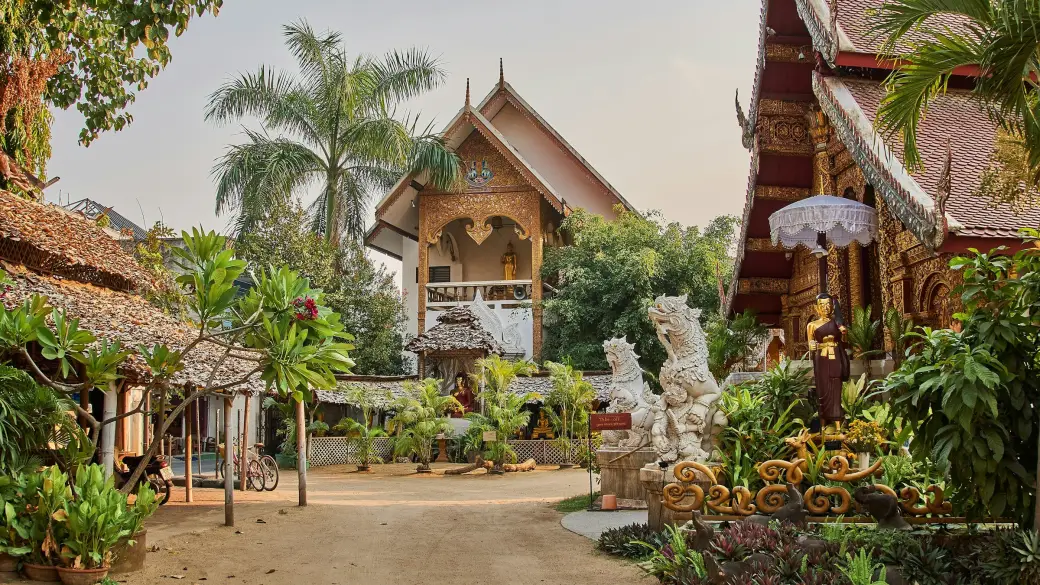 Chiang Mai – Old City temples and cooking with a chef