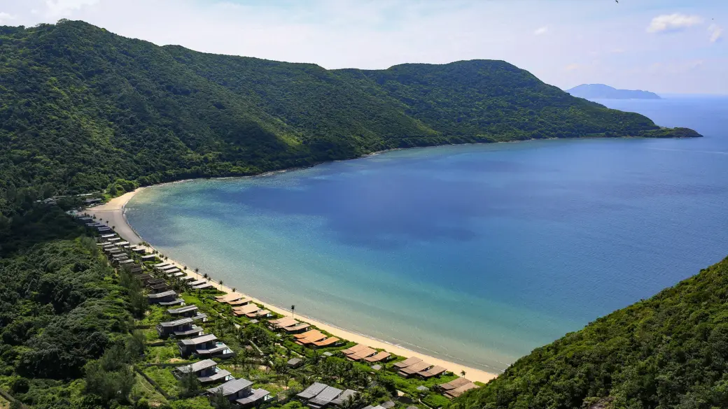 Hoi An – Fly to Con Dao