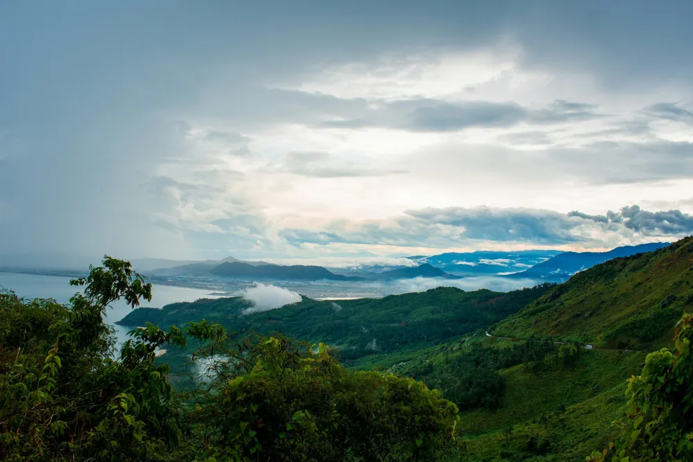 Hue – Hai Van Pass – Hoi An