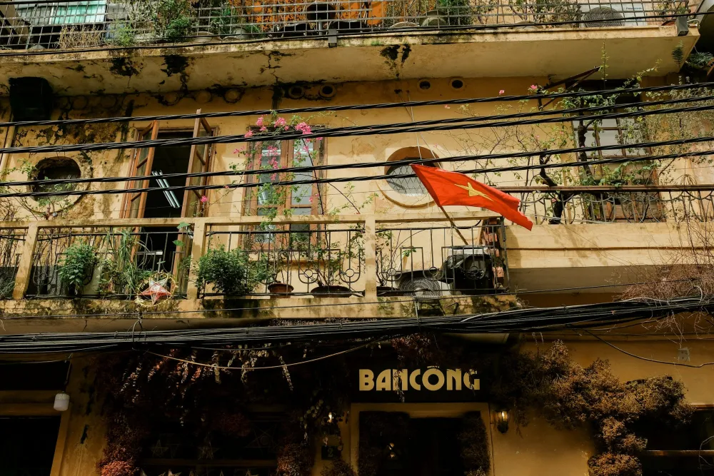 Hanoi – Old Quarter, temples and street food by Vespa