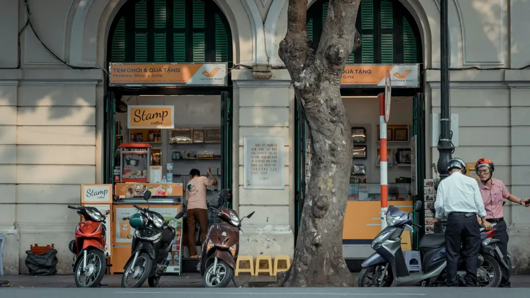 Hanoi – Old Quarter, temples and street food by Vespa