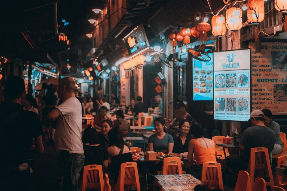 Hanoi – Old Quarter, temples and street food by Vespa
