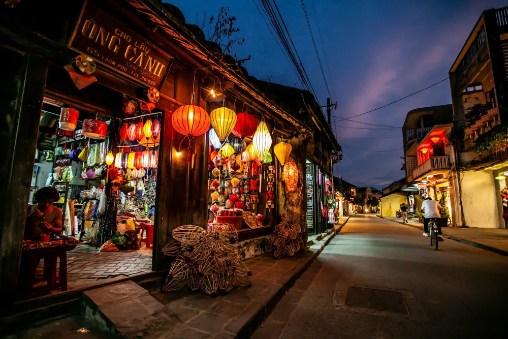Hoi An – Ancient Town and lanterns