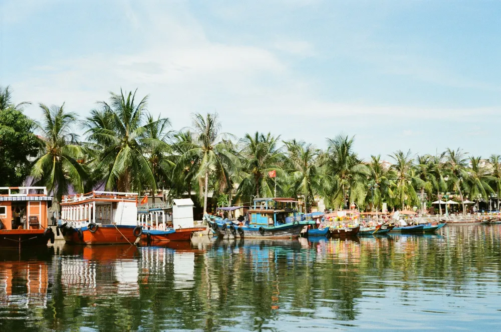 Lan Ha Bay – Hanoi – Fly to Da Nang – Hoi An