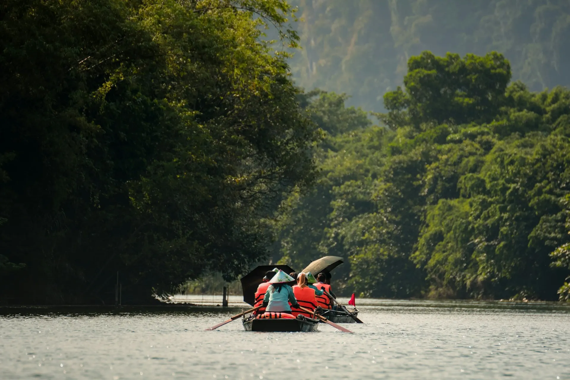 Hanoi, Lan Ha Bay & Angkor 11 days – photo 1